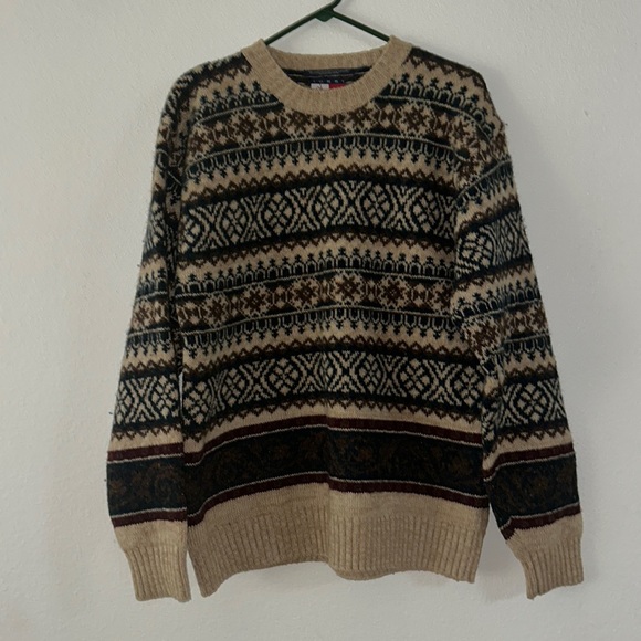 Tommy Hilfiger Shetland Wool Sweater - Picture 2 of 4